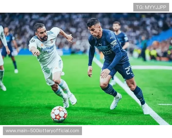 欧冠比赛用球科技升级，球员反馈控球精准度提升